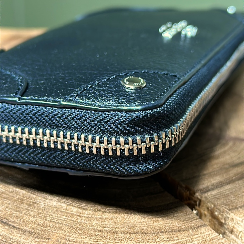 COACH Mickie Accordion Zip Wallet in Black Grain Leather - Picture 9 of 16